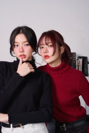 Turtleneck Knitting - Soft, warm, and itch-free with effortless style.