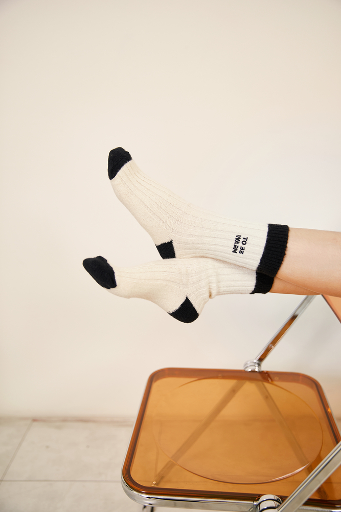 TOBEWARM Socks – Wool blend warmth for subzero temps.