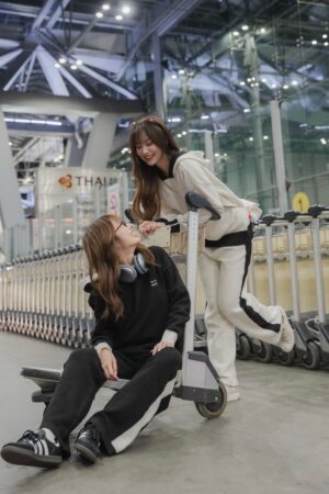 ToBeWarm Cozy Airport Set - Soft, itch-free knit with a versatile hoodie top.