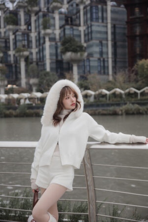 Hoodie Fur Jacket – Knit Hoodie with Fur Trim