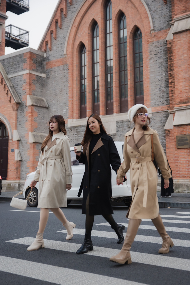 Timeless Trench Coat - Two-Tone Detailed Long Trench Coat