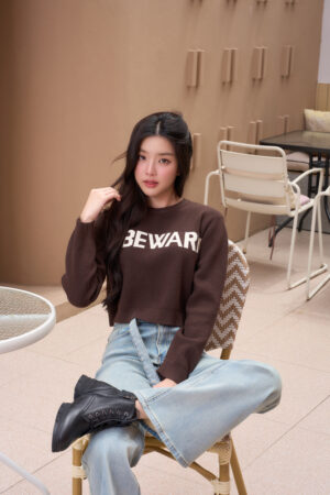 TOBEWARM Crop Top Sweater - Softly knit, perfectly snug.